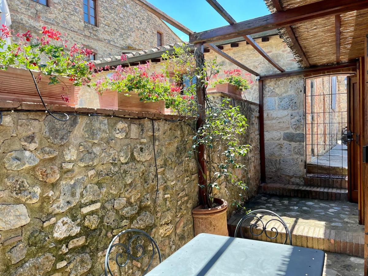 Monteriggioni Castello Villa Luaran gambar